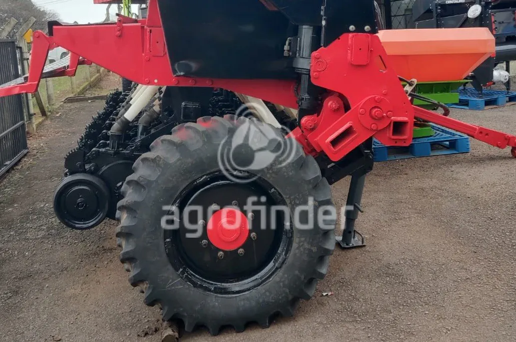 Plantadeira de inverno Semeato SSM 23 ano 2003 | agrofinder